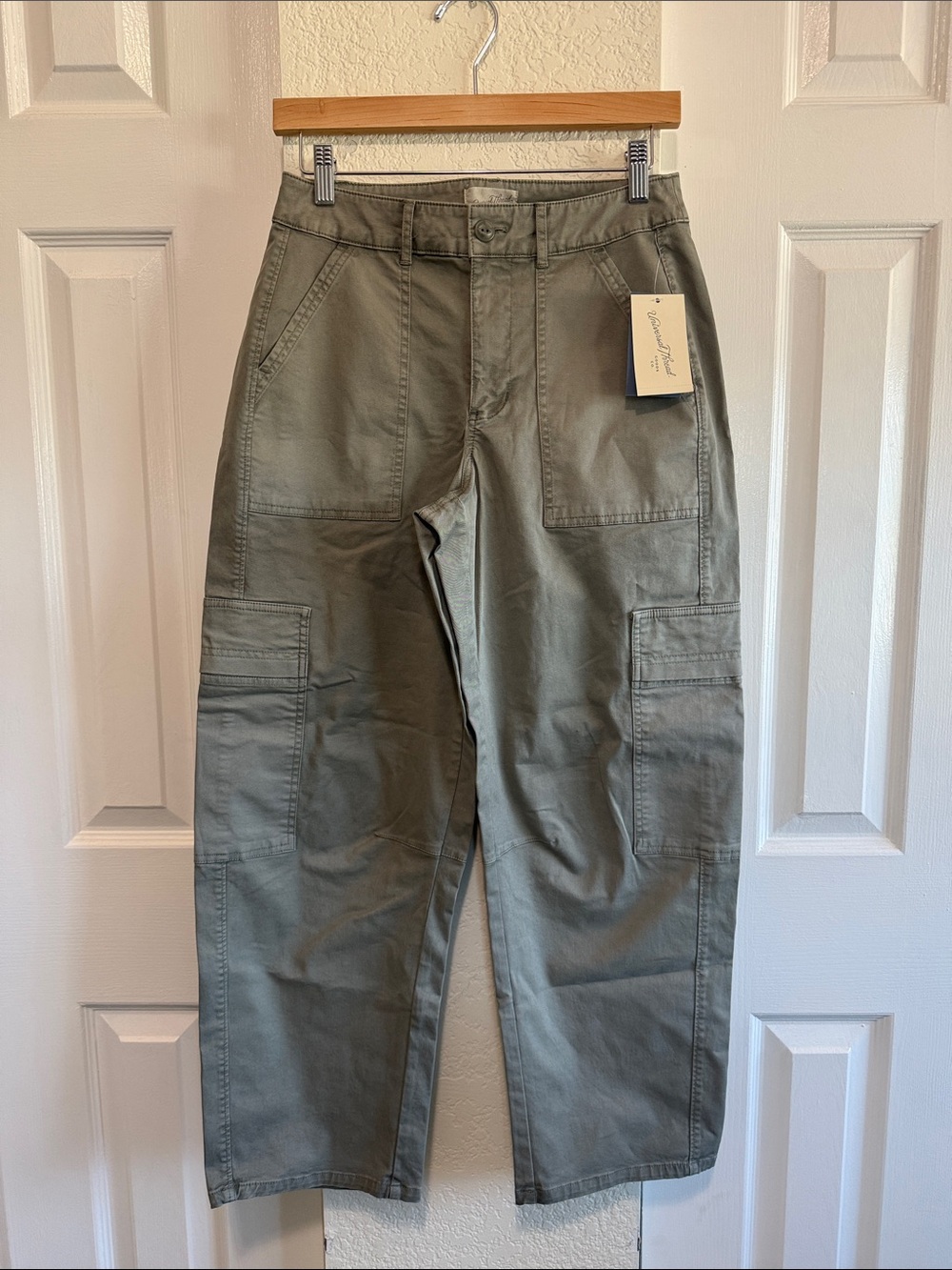 Universal Thread Olive Wide-Leg Utility Pants